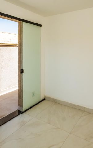 Casa à venda com 200m², 3 quartos e 2 vagasQuarto 2
