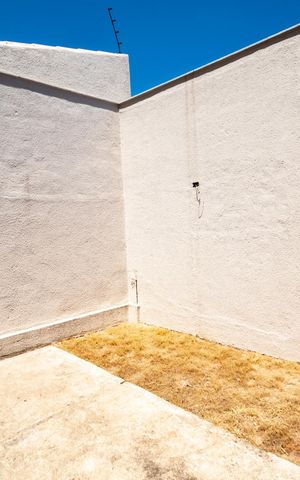 Casa à venda com 200m², 3 quartos e 2 vagasÁrea Externa