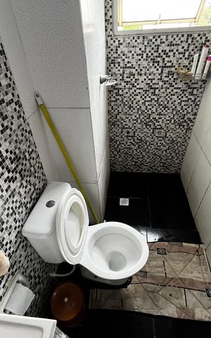 Apartamento à venda com 56m², 2 quartos e 1 vaga Apartamento à venda com 56m², 2 quartos e 1 vagaBanheiro