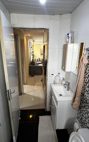 Apartamento à venda com 56m², 2 quartos e 1 vaga Apartamento à venda com 56m², 2 quartos e 1 vagaBanheiro