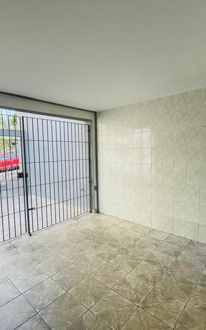 Casa à venda com 75m², 1 quarto e 2 vagas Casa à venda com 75m², 1 quarto e 2 vagasGaragem