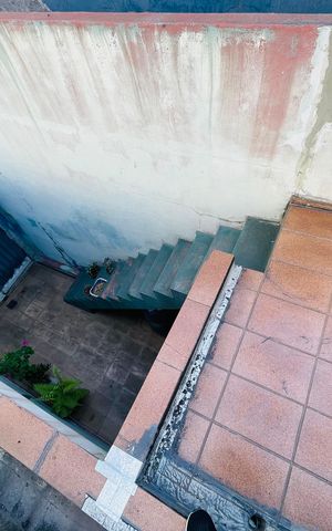 Casa à venda com 75m², 1 quarto e 2 vagas Casa à venda com 75m², 1 quarto e 2 vagasTerraço