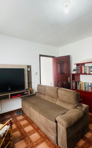 Casa à venda com 75m², 1 quarto e 2 vagas Casa à venda com 75m², 1 quarto e 2 vagasSala