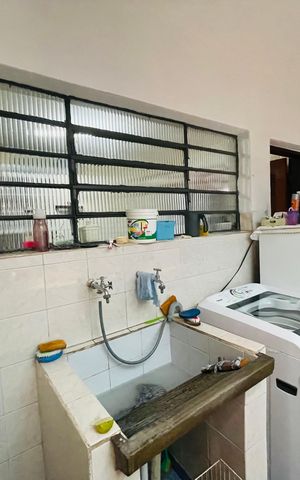 Casa à venda com 75m², 1 quarto e 2 vagas Casa à venda com 75m², 1 quarto e 2 vagasÁrea de Serviço