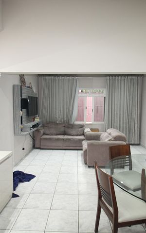 Casa para alugar com 140m², 3 quartos e 5 vagasSala