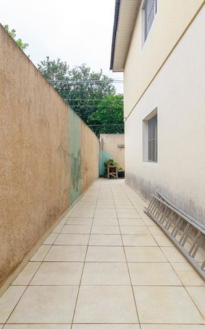 Casa à venda com 191m², 4 quartos e 4 vagas Casa à venda com 191m², 4 quartos e 4 vagasQuintal
