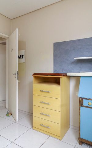 Casa à venda com 191m², 4 quartos e 4 vagas Casa à venda com 191m², 4 quartos e 4 vagasQuarto 3