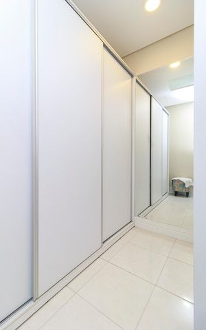 Casa à venda com 191m², 4 quartos e 4 vagas Casa à venda com 191m², 4 quartos e 4 vagasSuíte
