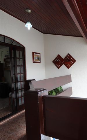 Casa para alugar com 250m², 4 quartos e 1 vagaÁrea de Serviço 1