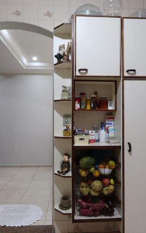 Casa para alugar com 250m², 4 quartos e 1 vagaCozinha