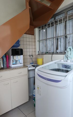 Casa para alugar com 250m², 4 quartos e 1 vagaÁrea de Serviço 1