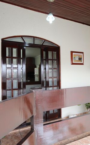 Casa para alugar com 250m², 4 quartos e 1 vagaÁrea de Serviço 1