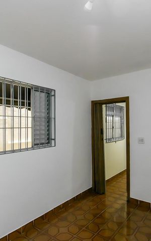 Casa à venda com 125m², 4 quartos e 2 vagas Casa à venda com 125m², 4 quartos e 2 vagasSuite 2