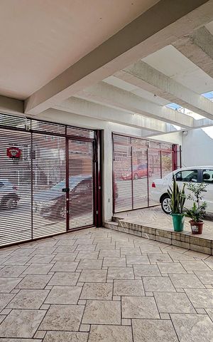 Casa à venda com 238m², 6 quartos e 4 vagasGaragem