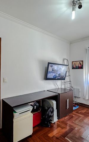 Casa à venda com 238m², 6 quartos e 4 vagasQuarto 2