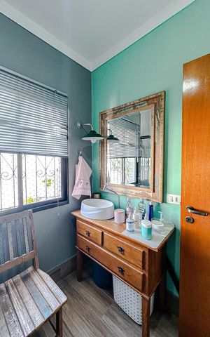 Casa à venda com 238m², 6 quartos e 4 vagasBanheiro da Suíte 2