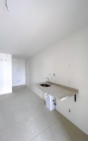 Apartamento à venda com 139m², 4 quartos e 2 vagas Apartamento à venda com 139m², 4 quartos e 2 vagasCozinha