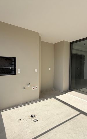 Apartamento à venda com 229m², 4 quartos e 3 vagasVaranda
