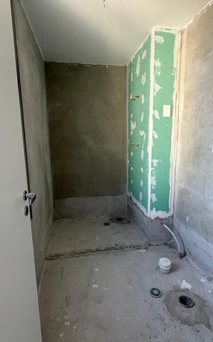Apartamento à venda com 229m², 4 quartos e 3 vagasBanheiro 2