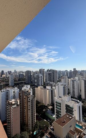 Apartamento à venda com 229m², 4 quartos e 3 vagasVaranda