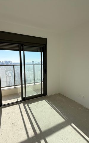 Apartamento à venda com 229m², 4 quartos e 3 vagasQuarto 2