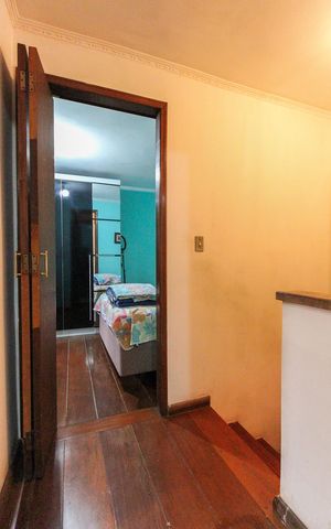 Casa à venda com 88m², 2 quartos e 1 vaga Casa à venda com 88m², 2 quartos e 1 vagaCorredor