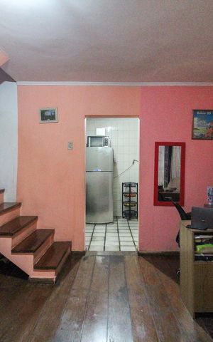Casa à venda com 88m², 2 quartos e 1 vaga Casa à venda com 88m², 2 quartos e 1 vagaSala