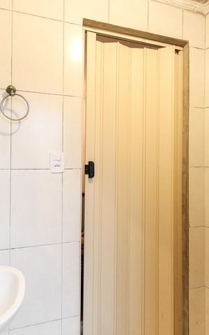 Casa à venda com 88m², 2 quartos e 1 vaga Casa à venda com 88m², 2 quartos e 1 vagaBanheiro
