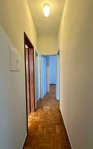Apartamento para alugar com 100m², 3 quartos e 1 vaga Apartamento para alugar com 100m², 3 quartos e 1 vagaCorredor