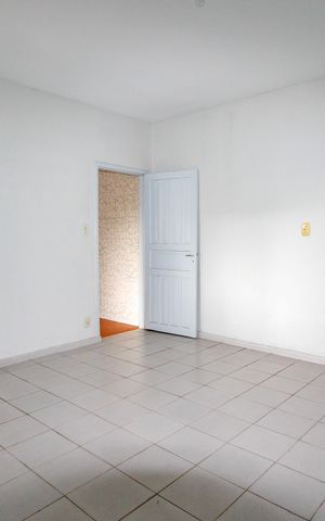 Casa para alugar com 57m², 1 quarto e 1 vaga Casa para alugar com 57m², 1 quarto e 1 vagaSala