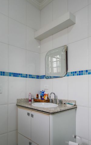 Casa para alugar com 400m², 4 quartos e 8 vagas Casa para alugar com 400m², 4 quartos e 8 vagasBanheiro da Suíte 2