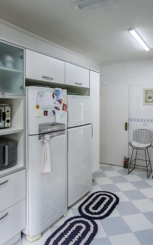 Casa para alugar com 400m², 4 quartos e 8 vagas Casa para alugar com 400m², 4 quartos e 8 vagasCozinha