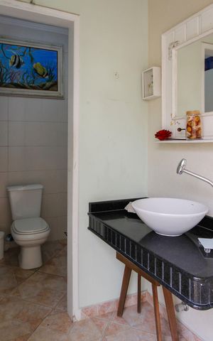 Casa para alugar com 400m², 4 quartos e 8 vagas Casa para alugar com 400m², 4 quartos e 8 vagasLavabo