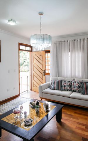 Casa para alugar com 400m², 4 quartos e 8 vagas Casa para alugar com 400m², 4 quartos e 8 vagasSala 1