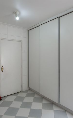 Casa para alugar com 400m², 4 quartos e 8 vagas Casa para alugar com 400m², 4 quartos e 8 vagasÁrea de Serviço