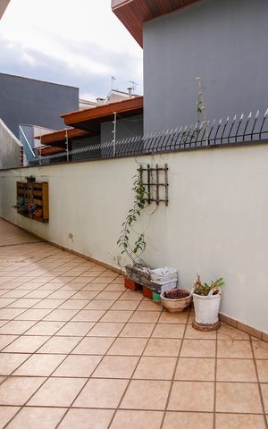Casa para alugar com 400m², 4 quartos e 8 vagas Casa para alugar com 400m², 4 quartos e 8 vagasÁrea Externa