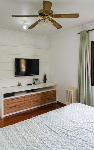 Casa para alugar com 400m², 4 quartos e 8 vagas Casa para alugar com 400m², 4 quartos e 8 vagasSuíte 1