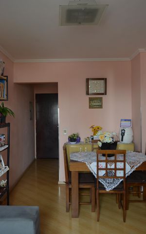 Apartamento à venda com 62m², 2 quartos e 1 vagaSala