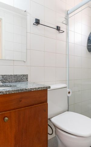 Apartamento para alugar com 56m², 2 quartos e 1 vaga Apartamento para alugar com 56m², 2 quartos e 1 vagaBanheiro da Suíte