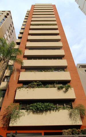 Apartamento à venda com 120m², 3 quartos e 2 vagasFachada do Prédio