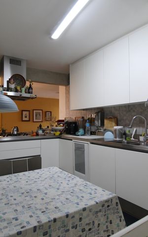 Apartamento à venda com 120m², 3 quartos e 2 vagasCozinha
