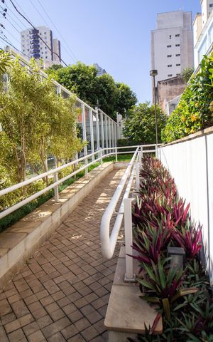 Apartamento à venda com 138m², 2 quartos e 2 vagas Apartamento à venda com 138m², 2 quartos e 2 vagasRampa de Entrada