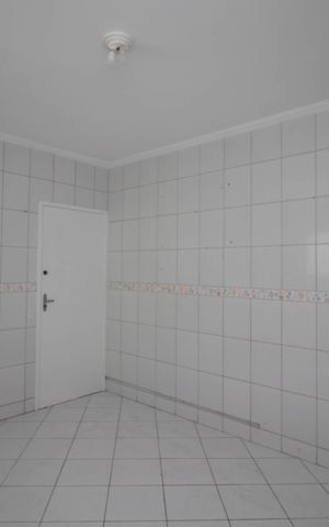 Casa à venda com 120m², 3 quartos e 2 vagas Casa à venda com 120m², 3 quartos e 2 vagasCozinha