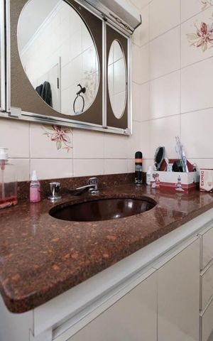Casa para alugar com 250m², 4 quartos e 4 vagasBanheiro 2