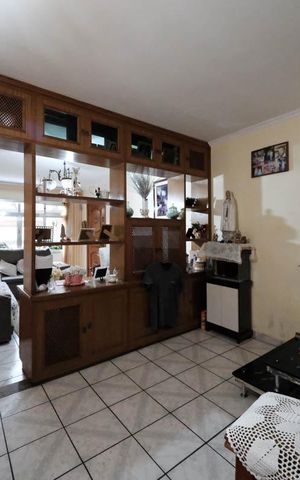 Casa para alugar com 250m², 4 quartos e 4 vagasSala