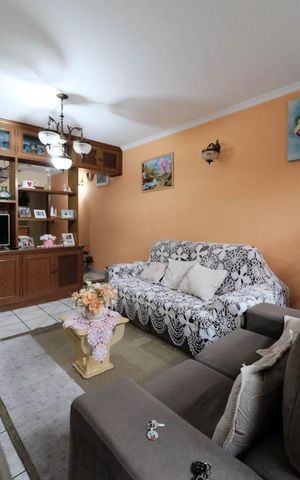Casa para alugar com 250m², 4 quartos e 4 vagasSala
