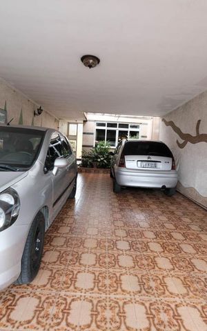 Casa para alugar com 250m², 4 quartos e 4 vagasGaragem