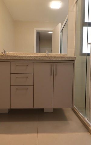 Apartamento para alugar com 126m², 3 quartos e 2 vagas Apartamento para alugar com 126m², 3 quartos e 2 vagasBanheiro da Suíte 3