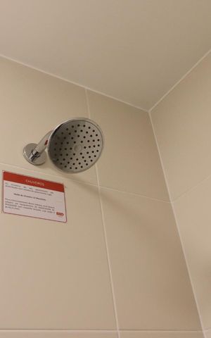 Apartamento para alugar com 126m², 3 quartos e 2 vagas Apartamento para alugar com 126m², 3 quartos e 2 vagasBanheiro da Suíte 1