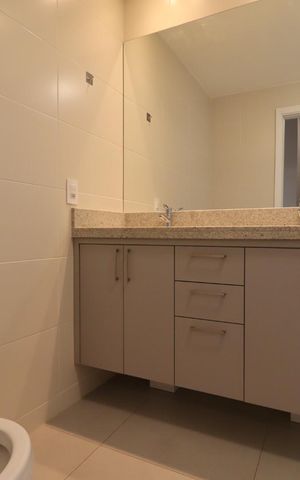 Apartamento para alugar com 126m², 3 quartos e 2 vagas Apartamento para alugar com 126m², 3 quartos e 2 vagasBanheiro da Suíte 3